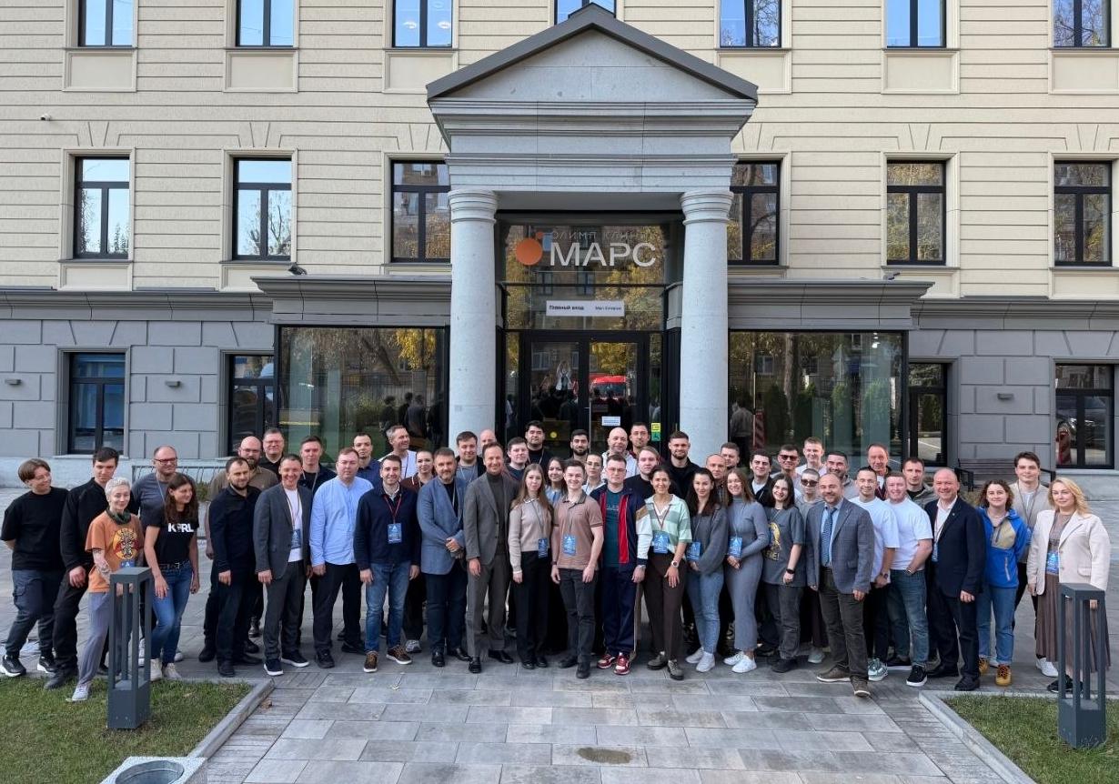 Врачи «ММЦ» провели в Москве образовательный интенсив «Академия кистевого клуба»