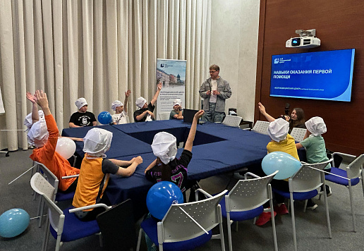 Врач-педиатр «ММЦ» провел мастер-класс для участников IGORA KIDS CLUB