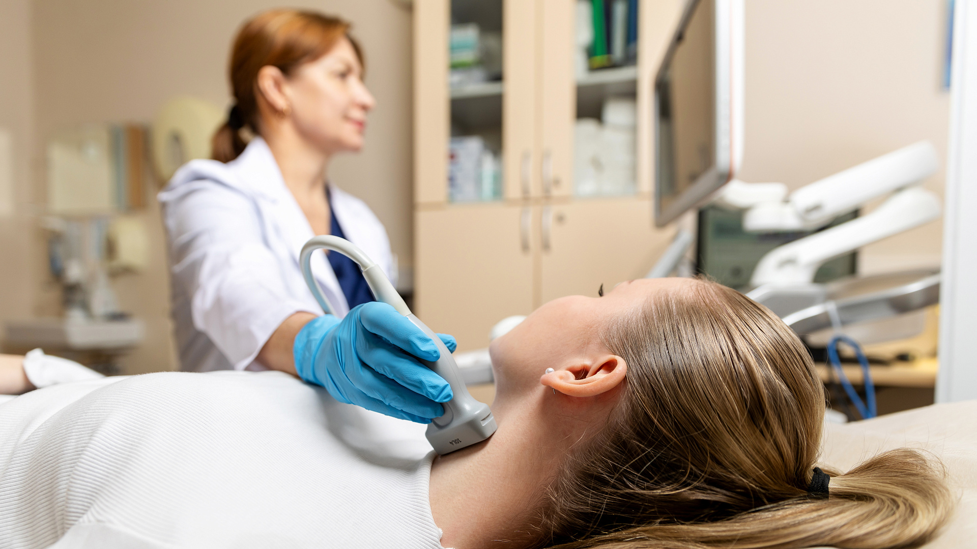 Весенняя хандра или проблемы с щитовидной железой?