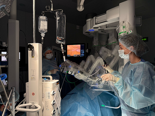 Первые операции на роботе Da Vinci провели урологи и гинекологи Клиники «Белоостров»